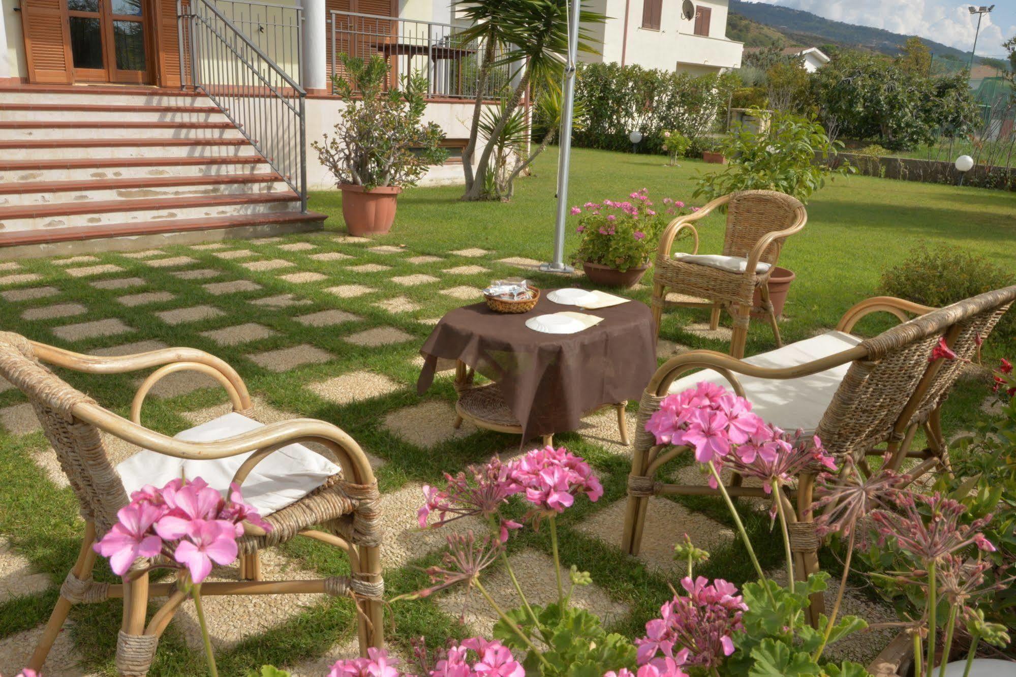 Larus Hotel Sangineto Bagian luar foto
