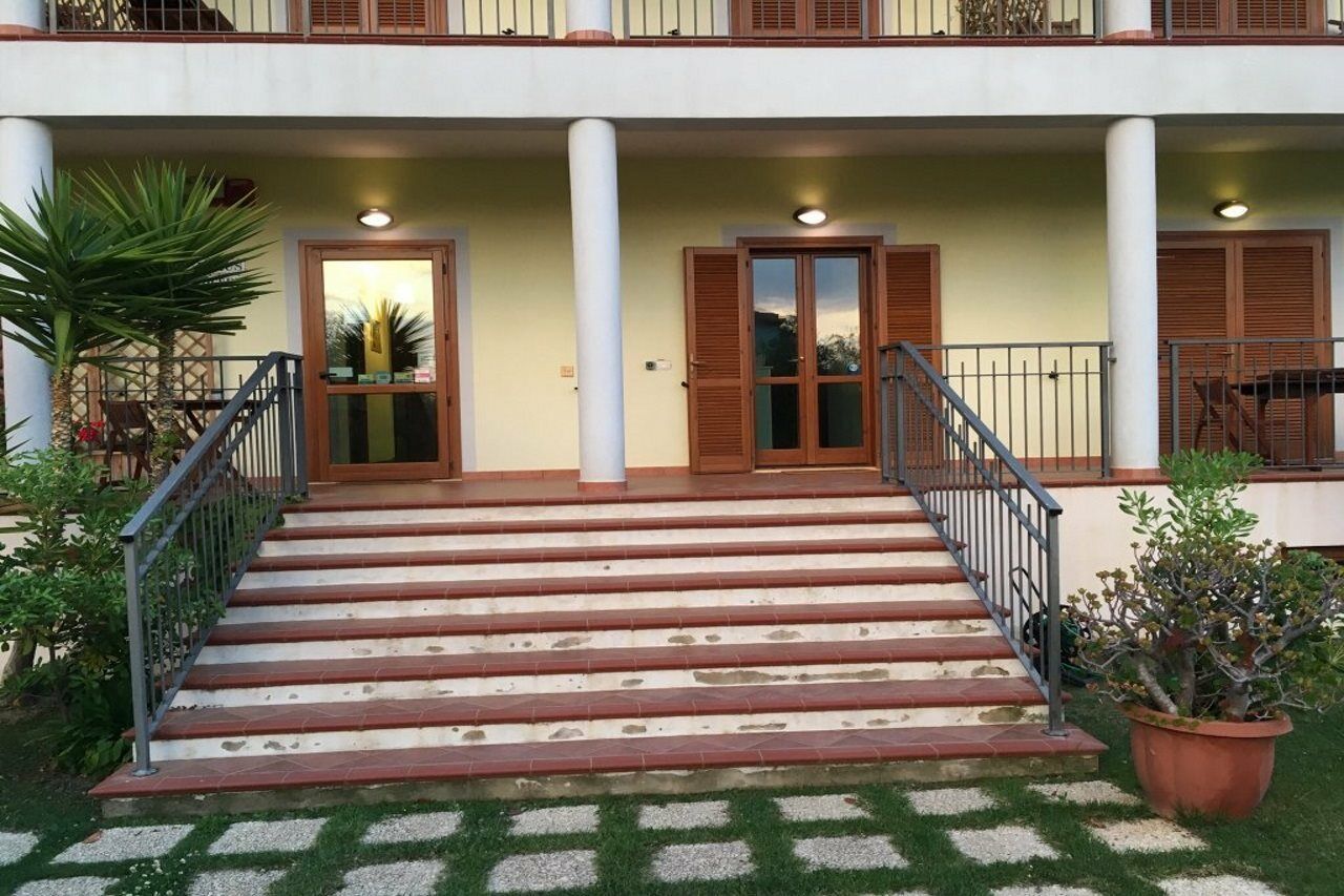 Larus Hotel Sangineto Bagian luar foto